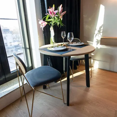 White Birds קרקוב